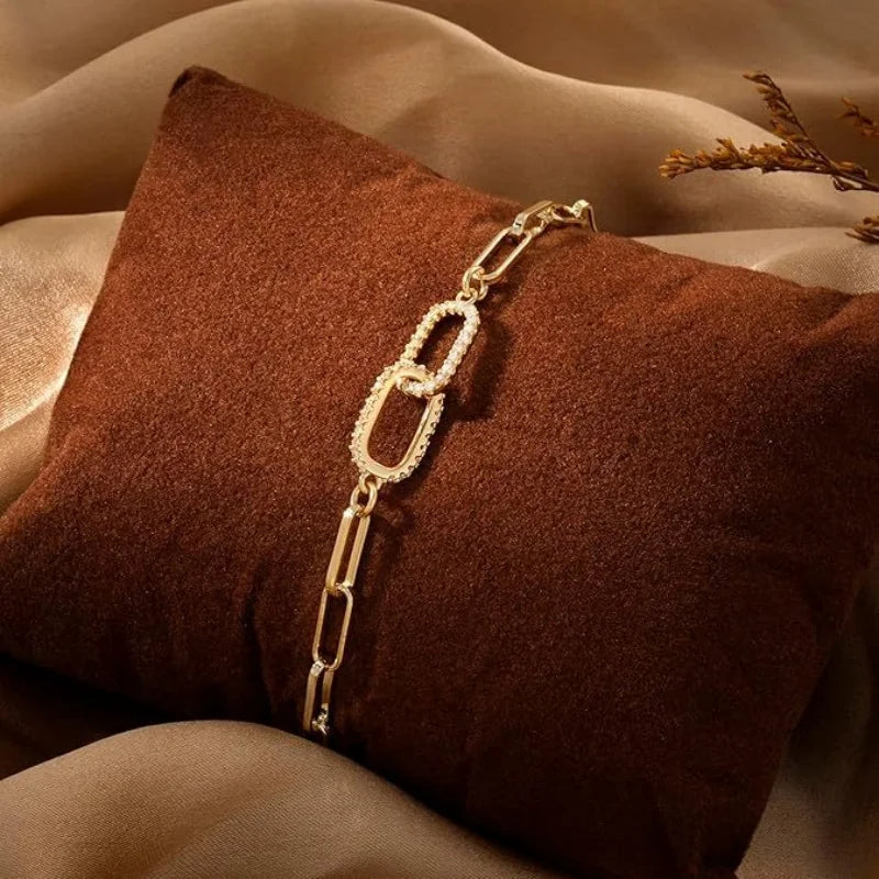 Maeve™ Modern Link Bracelet