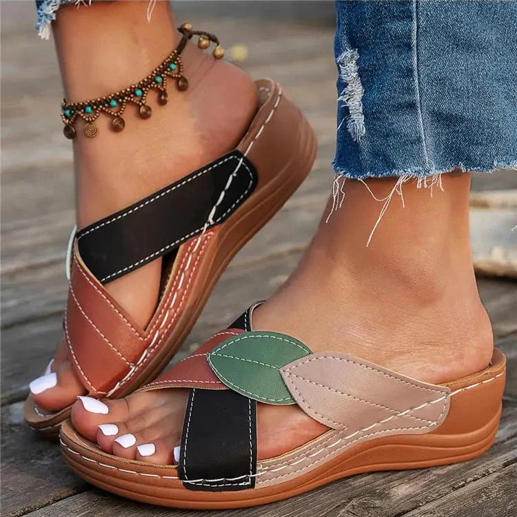 Naomi™ Modern Sandals