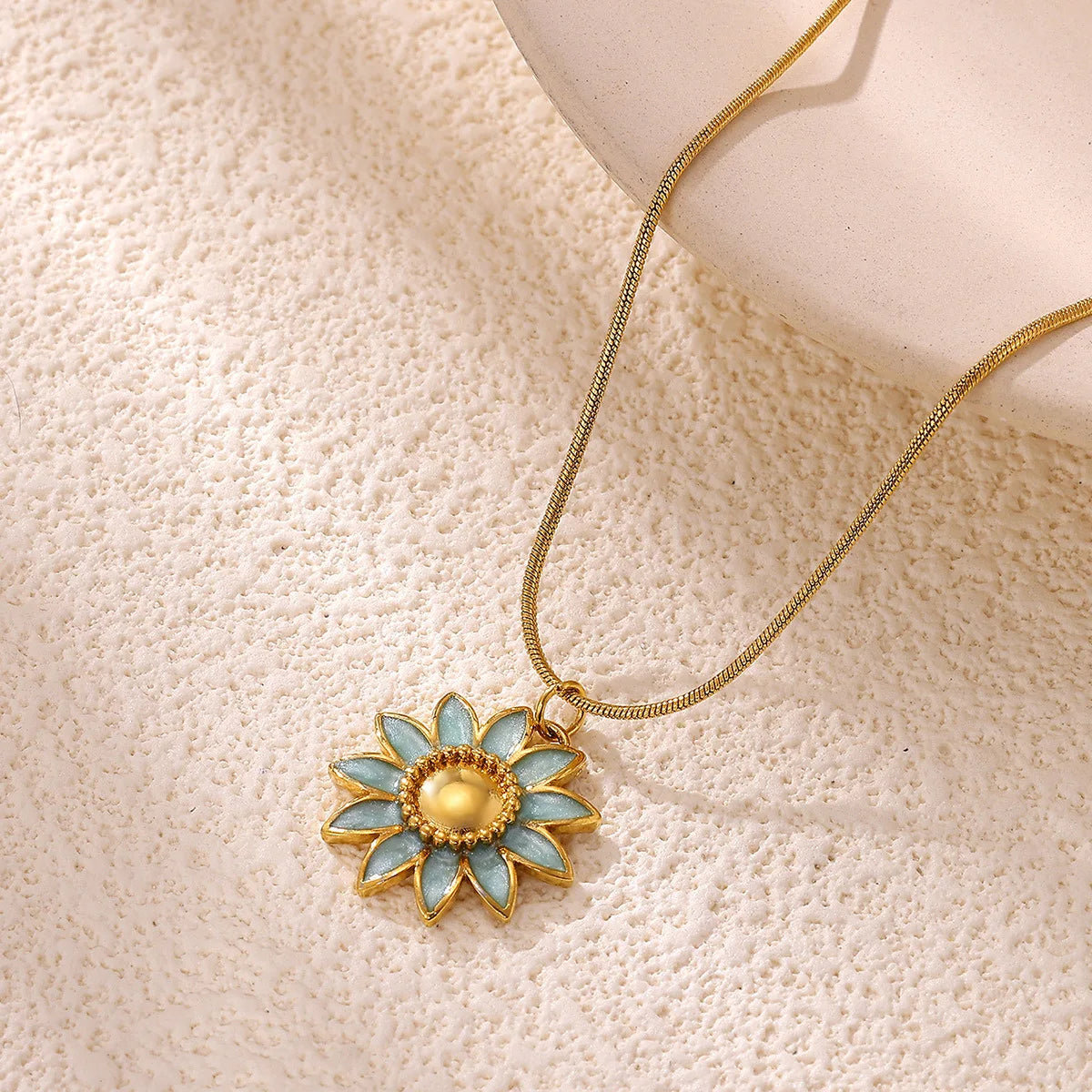 Maddison Sunflower Pendant Necklace