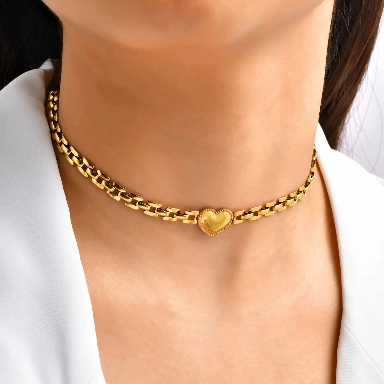 Amour Link Choker