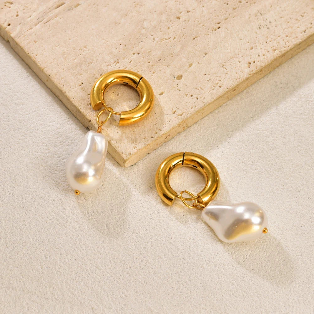 Amara™ Vintage Gold Earrings