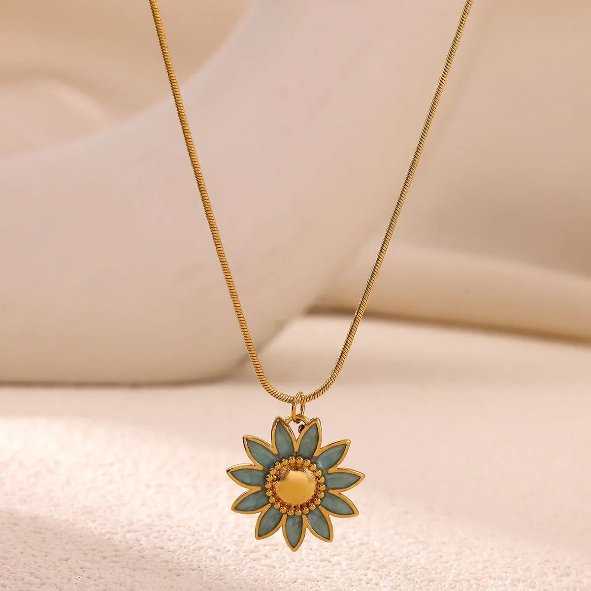 Maddison Sunflower Pendant Necklace